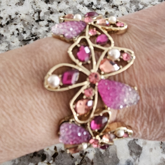 Anne Klein Jewelry Set - Picture 5 of 8